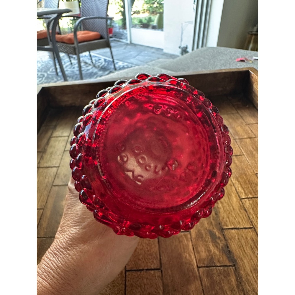 Vintage‎ Ruby Red Glass Hobnail Bud Vase Bulbous Base 8 Inch made in EUC - Picture 5 of 10